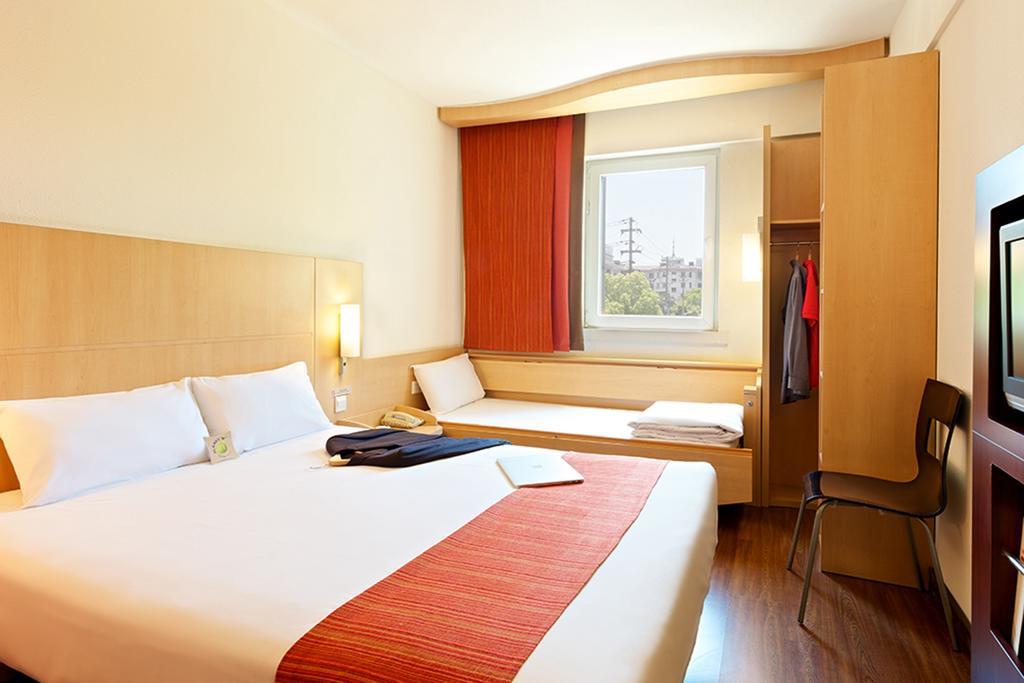 Ibis Ningbo Qianhu Plaza Hotel Exterior foto
