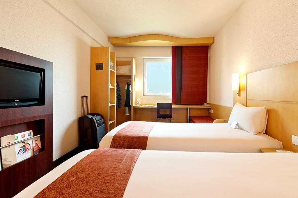Ibis Ningbo Qianhu Plaza Hotel Exterior foto