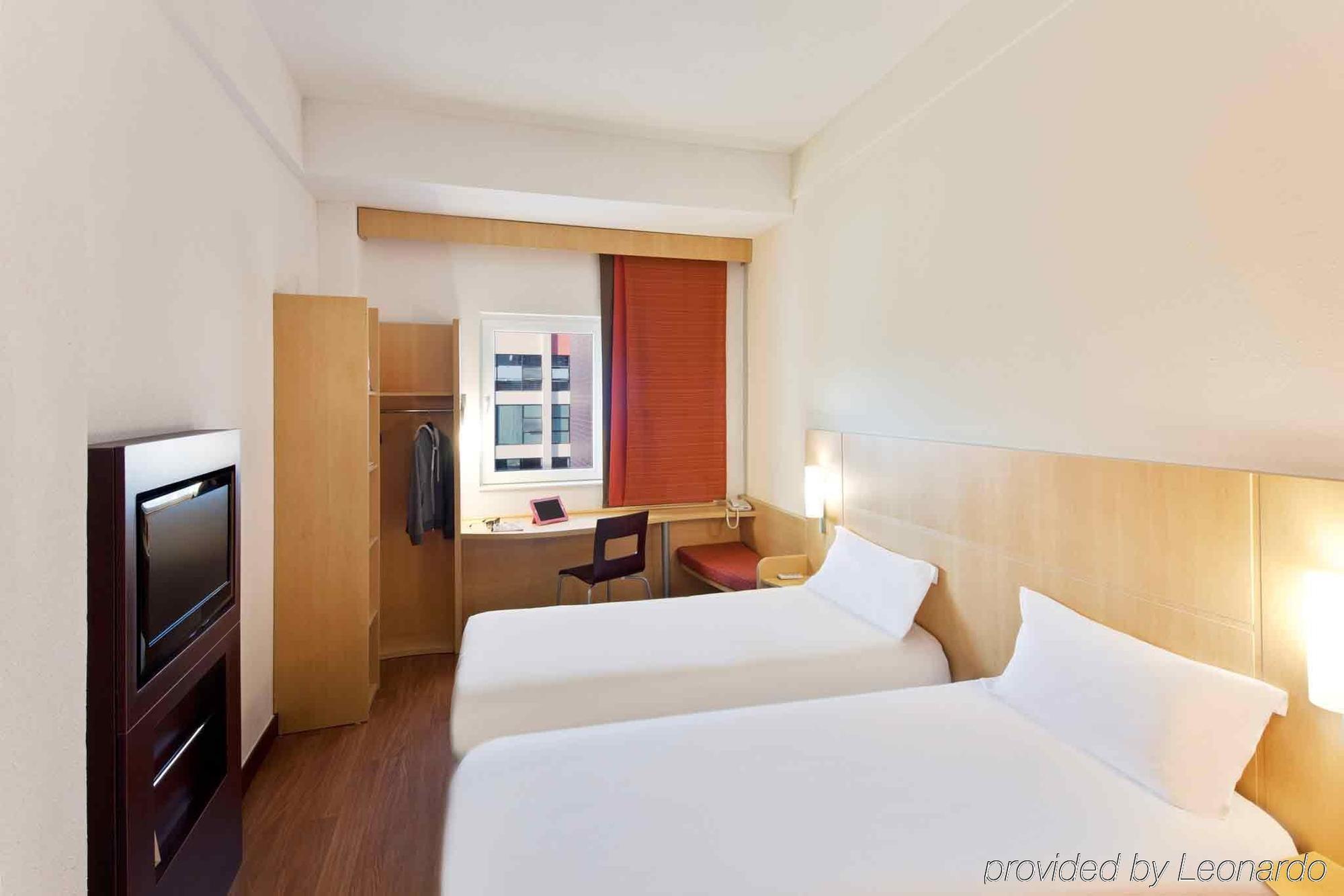 Ibis Ningbo Qianhu Plaza Hotel Exterior foto