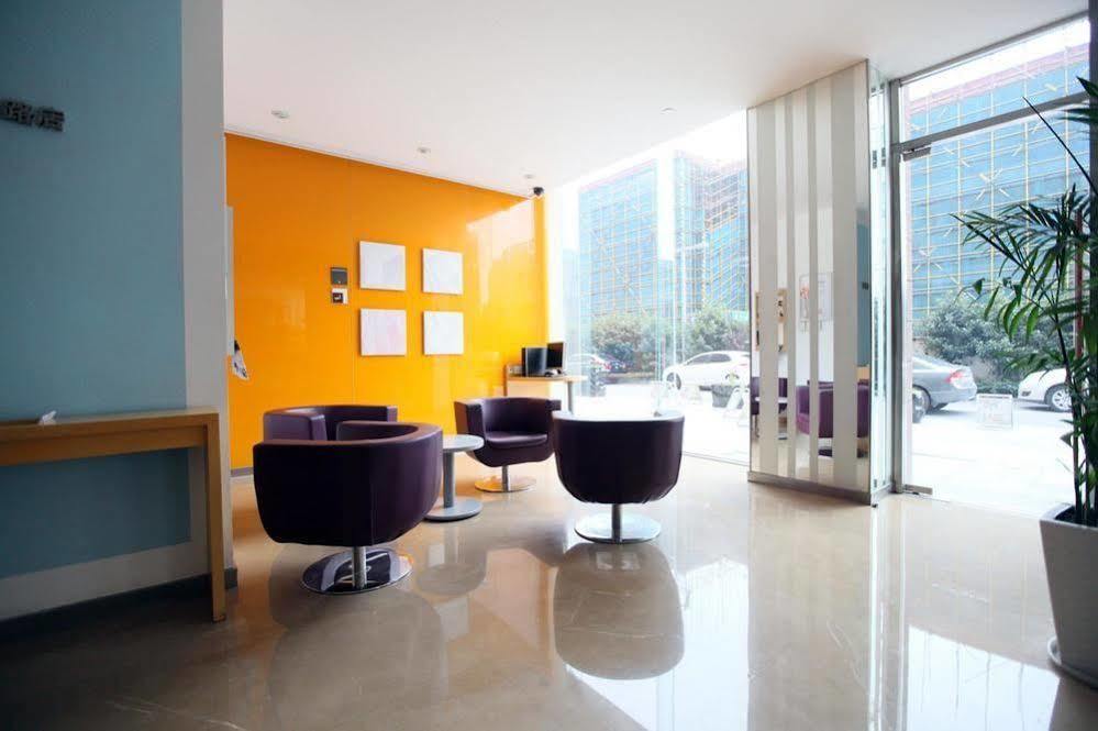 Ibis Ningbo Qianhu Plaza Hotel Exterior foto